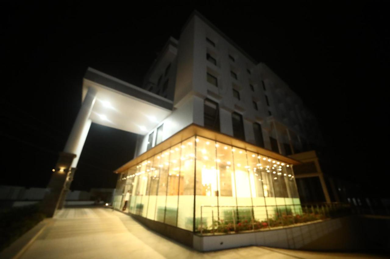 Park Avenue And Resorts Sikar Exterior foto